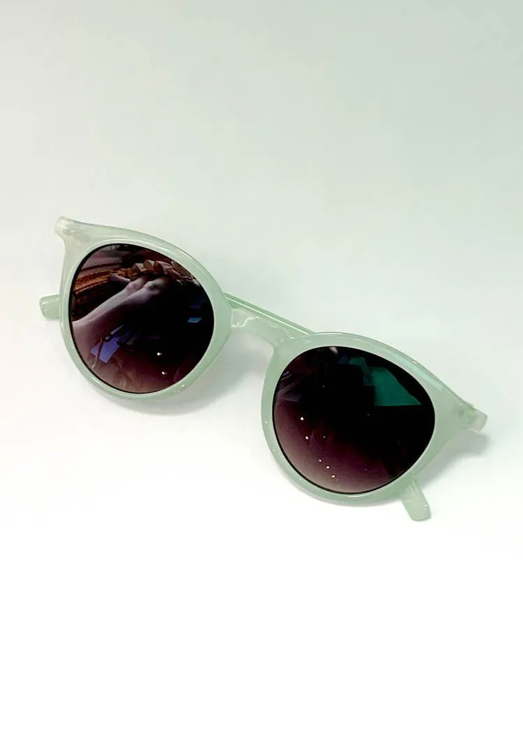 AJ Morgan I Catalina Modern Lennon Sunglasses-Mint