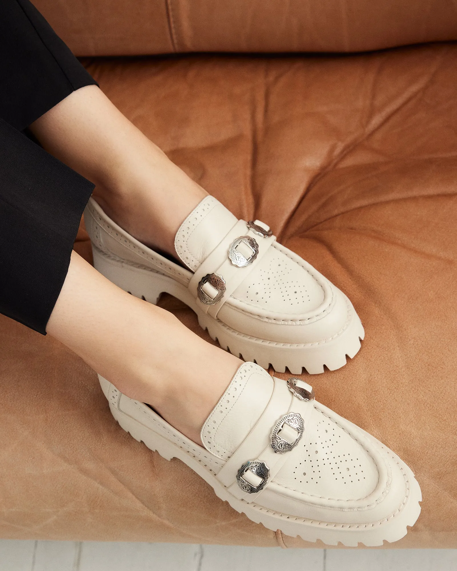 BARBARA LOAFERS OFF WHITE LEATHER