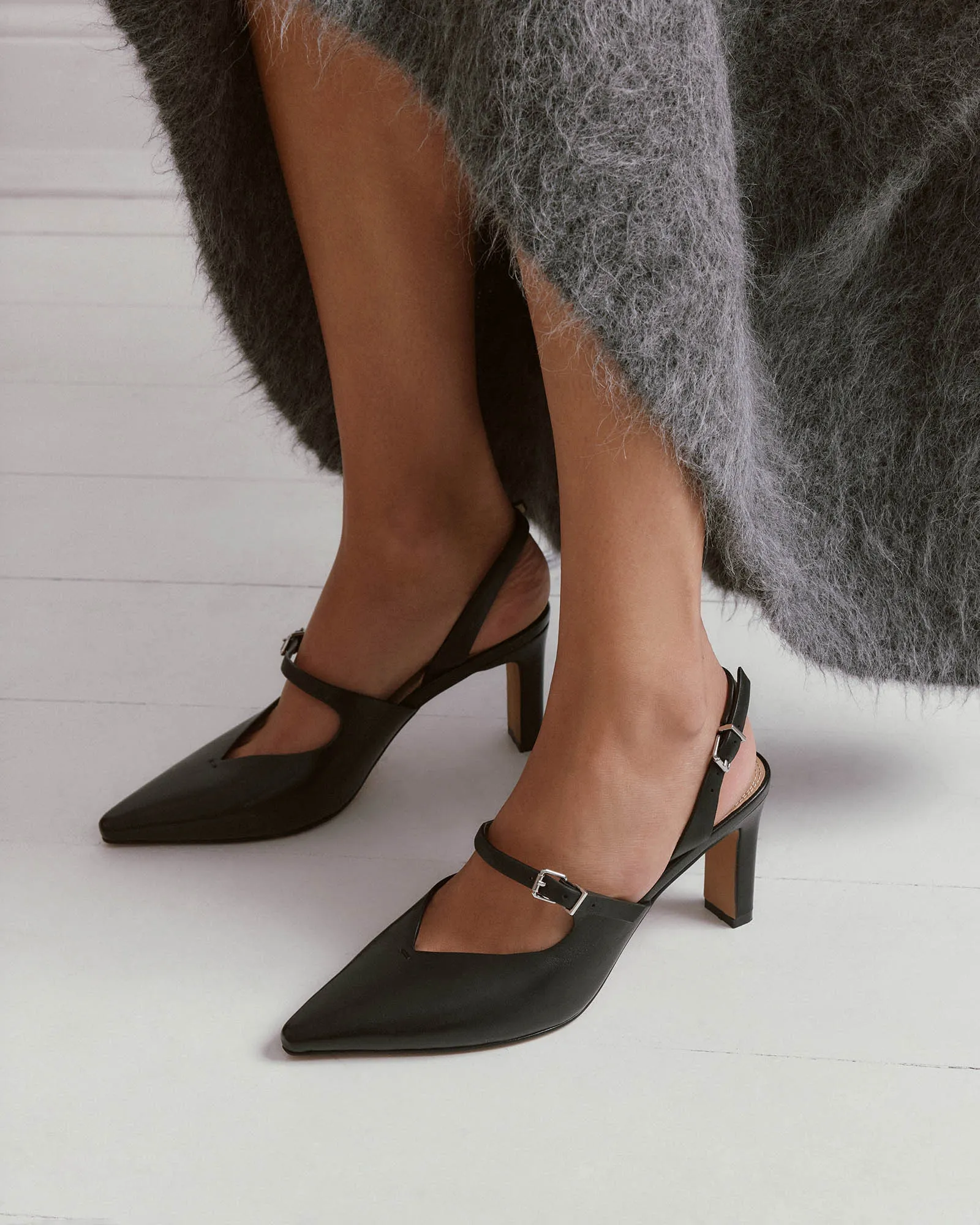 INGRID MID HEEL BLACK LEATHER