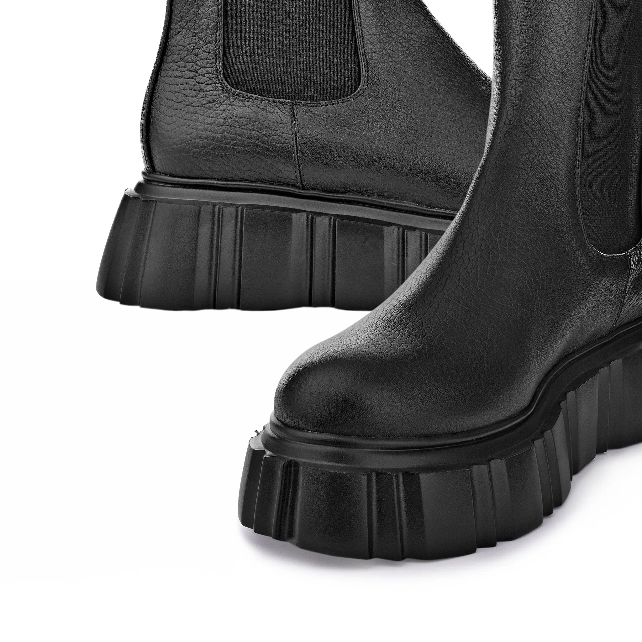 Jin Black Chelsea Boots