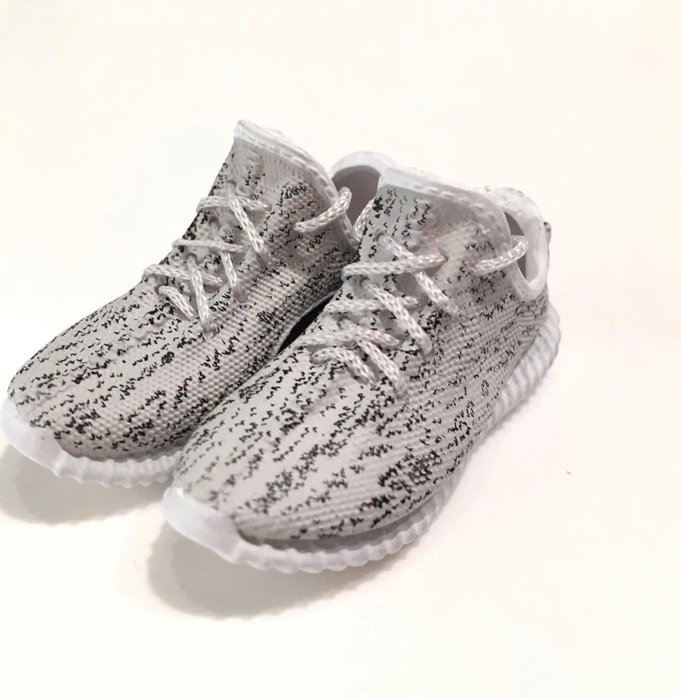 YZY Boost 350 V1 Turtle Dove 3D Keychain