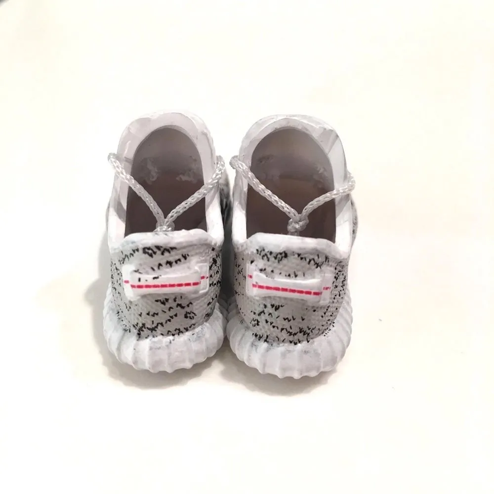 YZY Boost 350 V1 Turtle Dove 3D Keychain