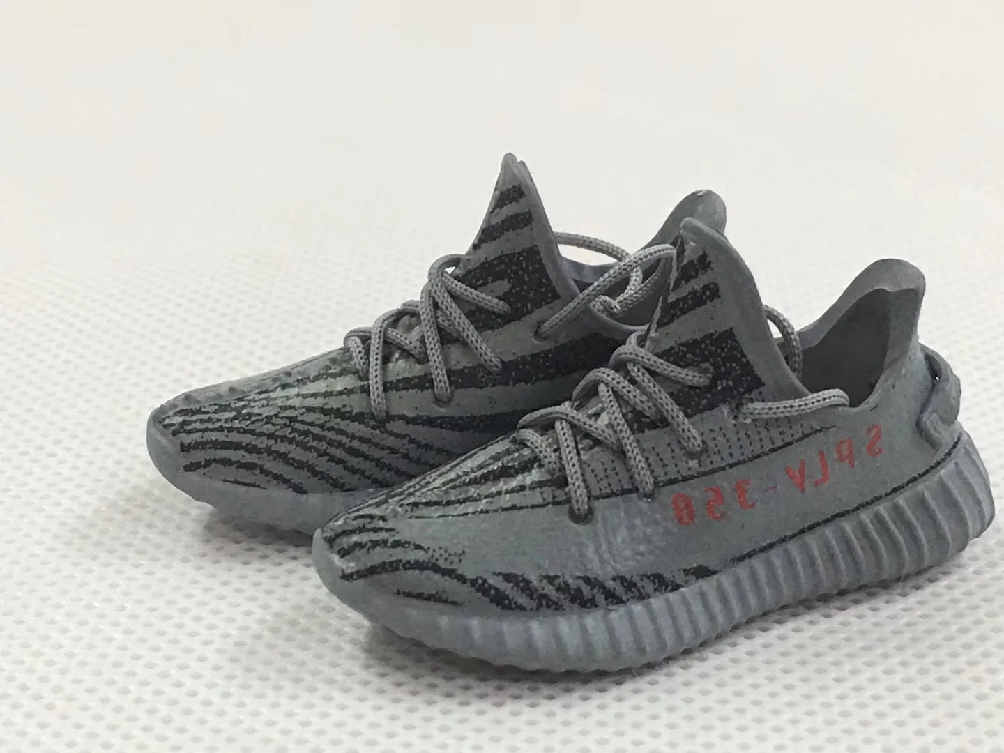 YZY Boost 350 V2 Beluga 2.0 3D Keychain