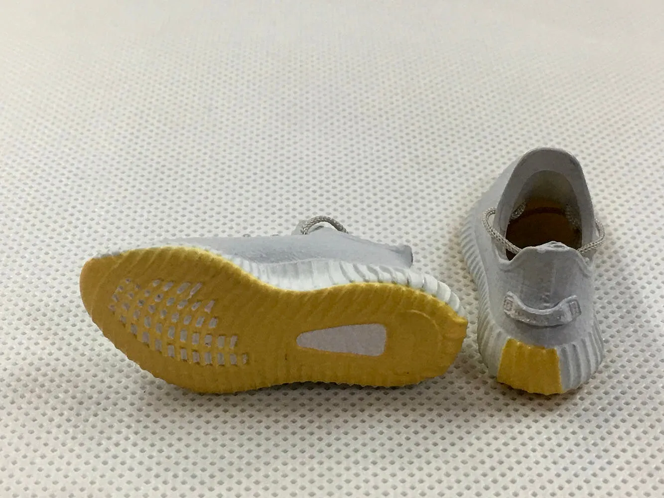 YZY Boost 350 V2 Sesame 3D Keychain