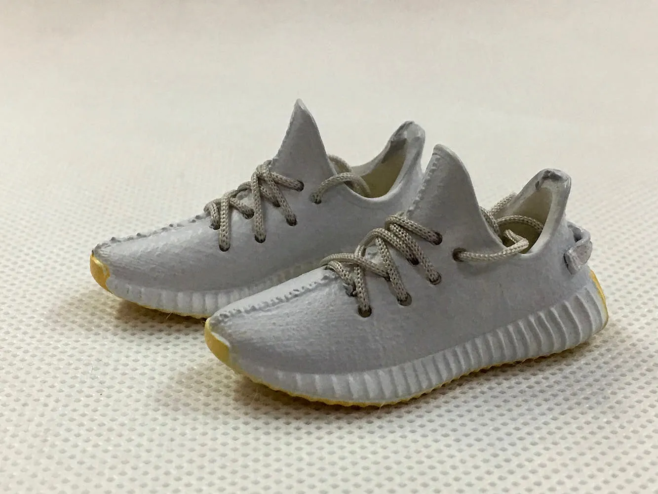 YZY Boost 350 V2 Sesame 3D Keychain